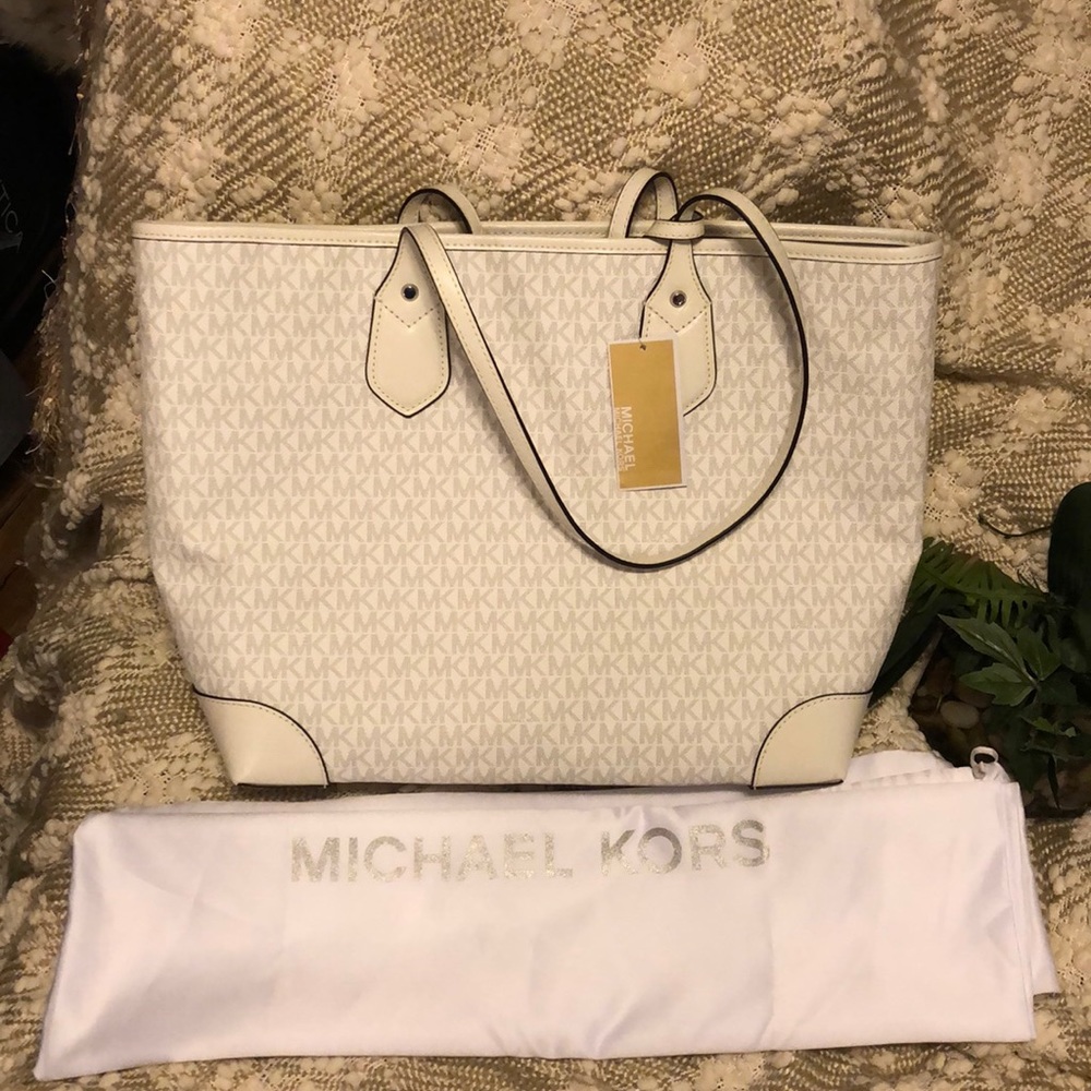 🔥BLACK FRIDAY SALE💥 🔥Sale New Michael Kors Large Tote 👜